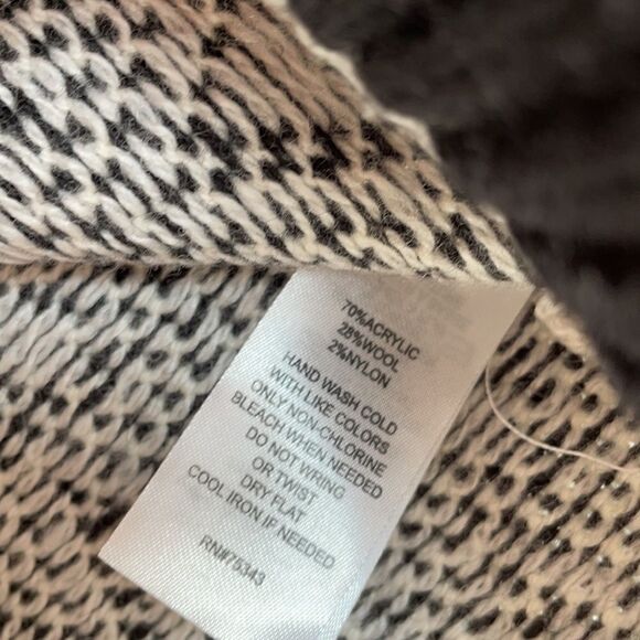 𝅺Ellen Tracy Turtleneck - Picture 4 of 8